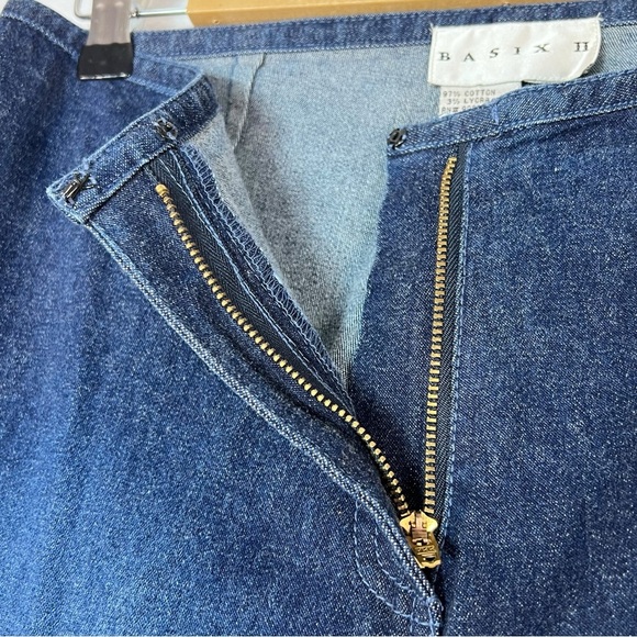 Basix II Women’s Straight Leg Jeans Embellished Floral Sequin Appliqué size 8 - Picture 3 of 13